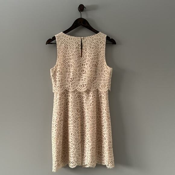 J CREW TIERED SHIFT DRESS WITH RAINDROP LACE SIZE 4 - Picture 2 of 10